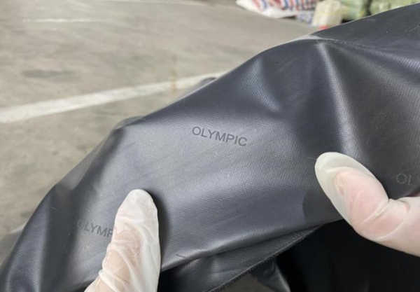 蛇口海关查获侵犯“OLYMPIC”商标专用权牛津布17.5万米-1.jpg