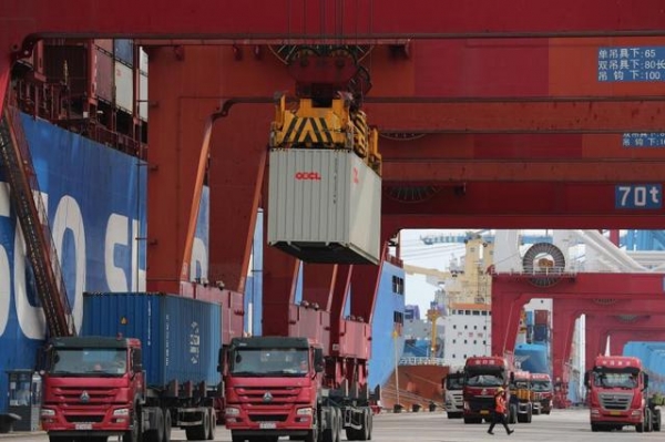海港繁忙，前7个月我国进出口同比增长24.5%-1.jpg