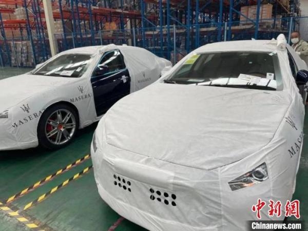 上海浦东率先实现进口汽车保税存储展示功能 助推汽车消费升级-1.jpg