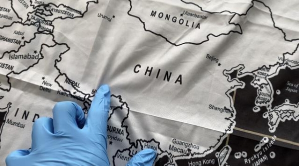 上海海关查验出三百条问题“床围”：印制的中国地图有缺失-1.jpg
