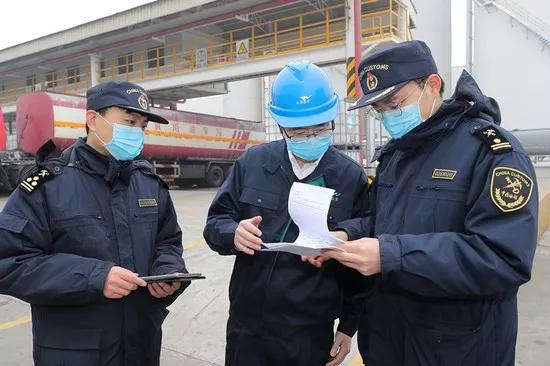 餐桌用油咱不愁！滨海新区重点油企复工复产-3.jpg