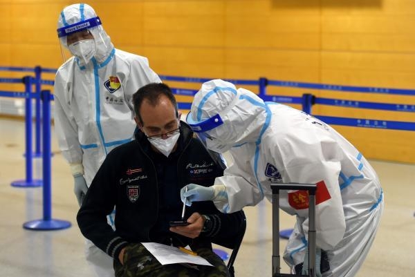 各地海关强化秋冬季疫情防控 有效守护国门安全-2.jpg