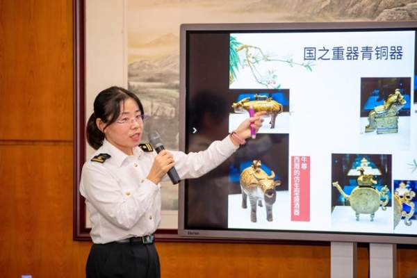 惠州地区海关青年读书沙龙活动举行 培育文明生活志趣-1.jpg