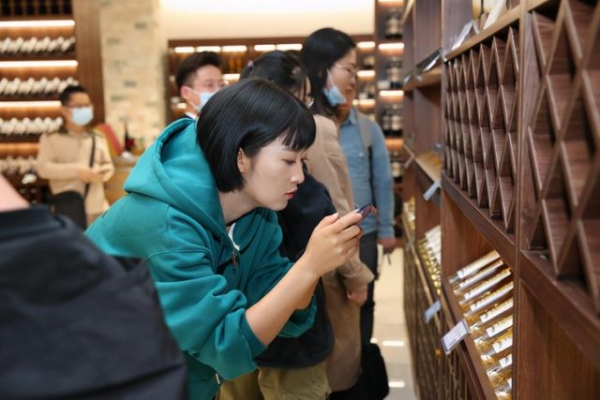 贵阳G7保税广场：万余种进口商品 刺激中高端消费-2.jpg