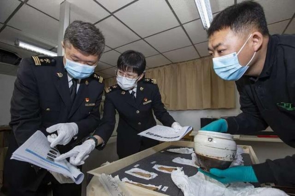 北京海关：多措并举助68件流失文物顺畅通关-3.jpg