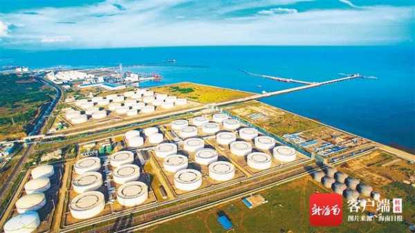 承接自贸港政策落地 海南洋浦保税港区旧貌焕新颜-1.jpg