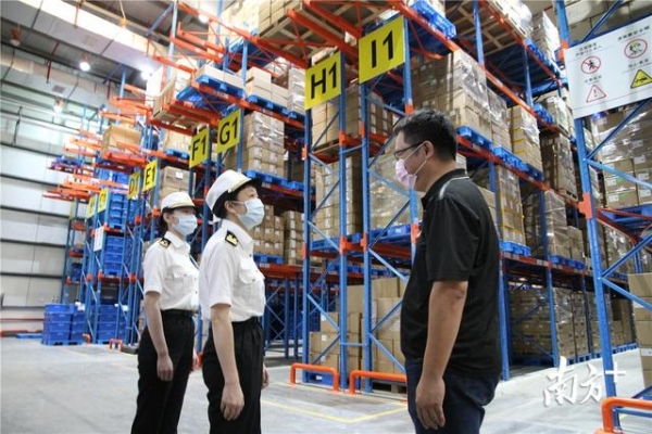 龙湖海关携手企业：同心同向纾困境 同力同行共发展-7.jpg