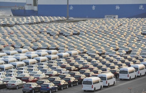 尼日利亚首个汽车保税码头开始货运业务，缓解拉各斯港口的拥堵-2.jpg