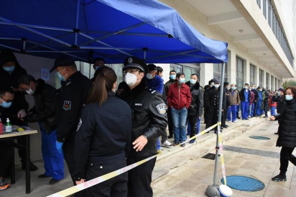 风雪无阻！空港全员核酸检测首战打响！-7.jpg