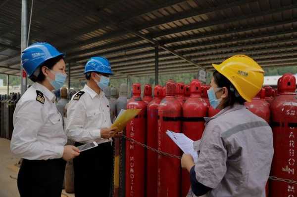 广州海关助力我国特种气体登上国际“大舞台”-1.jpg