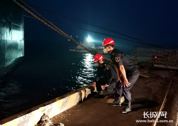 秦皇岛综合保税区通过实地验收 河北外贸发展又添新平台-1.jpg