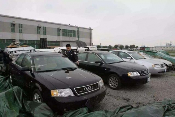 海关拍卖的“走私车”，能不能入手？内行人：买到就是赚到-1.jpg