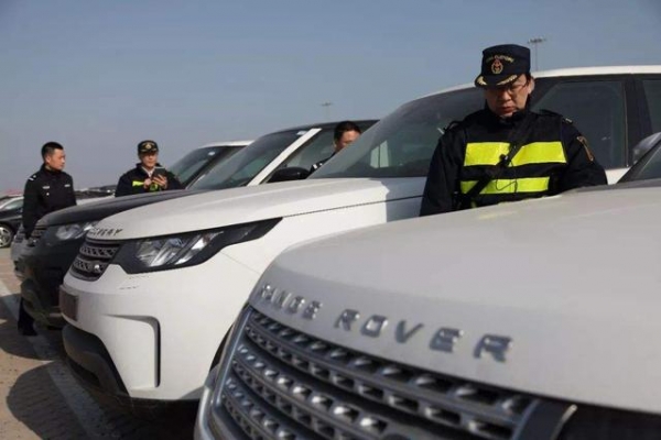 海关拍卖的“走私车”，能不能入手？内行人：买到就是赚到-2.jpg