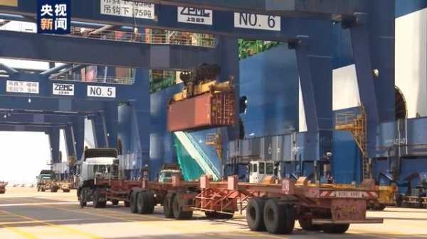 多国人士关注中国外贸进出口连续正增长：外贸回暖 增强世界信心-4.jpg