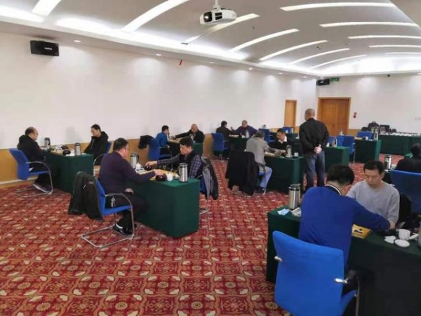 围棋赛走进青岛海关 20余棋友“弈”展风采-3.jpg