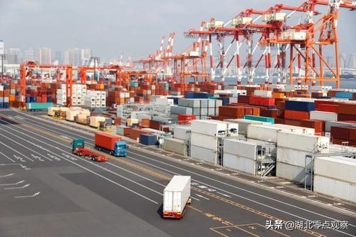 湖北前11个月外贸增速超10% 进出口均实现两位数增长-1.jpg