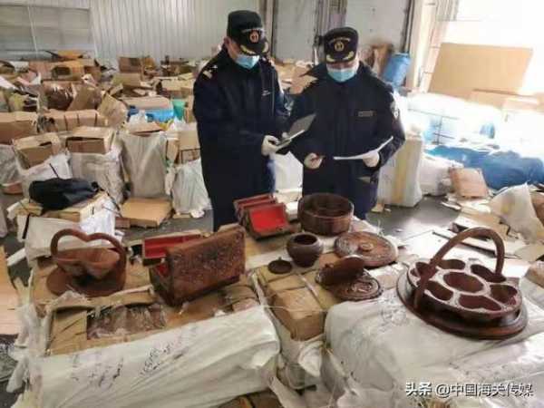 天津海关查获今年最大濒危物种案件，黄檀木制品10.3吨-2.jpg