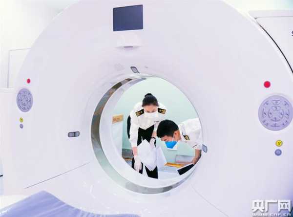 聚焦需求完善监管 广州海关保障进口医用物资快速通关-4.jpg