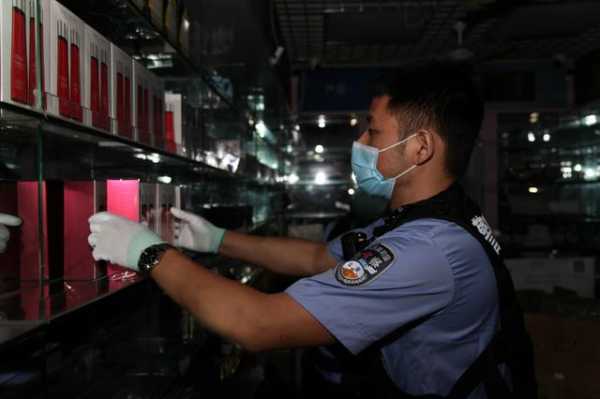 团伙“刷单”走私跨境电商货物6亿元 深圳海关重拳捣毁跨境电商走私网-1.jpg