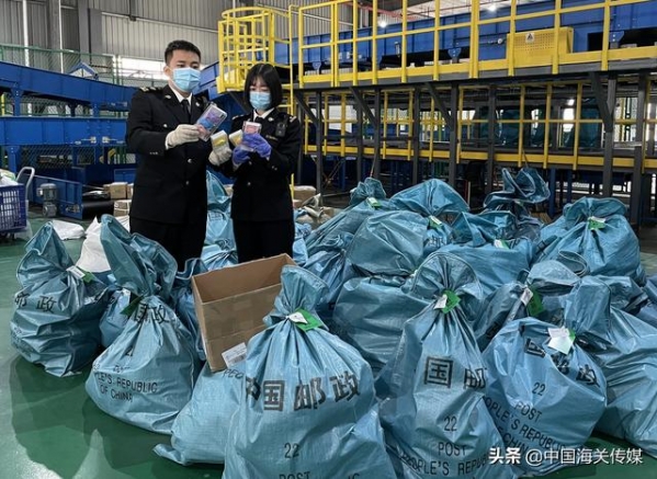 第三种国际口岸：泉州国际邮件互换局运营一周年-1.jpg