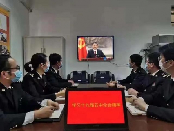 学贯五中全会 | 虹桥机场海关：同频共振润人心 携手奋进新征程-8.jpg