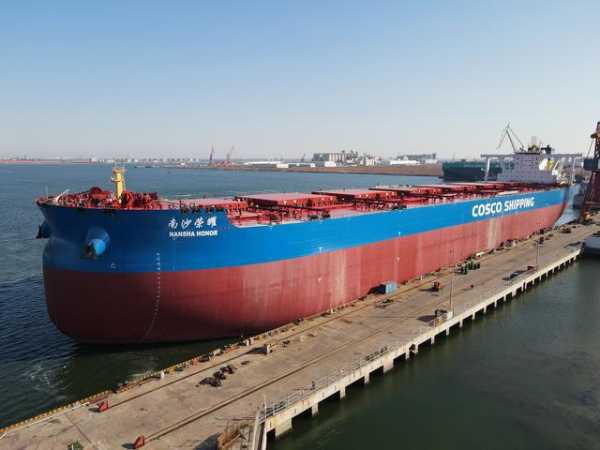 天津新港四天相继完成三条船舶重要生产节点任务-1.jpg