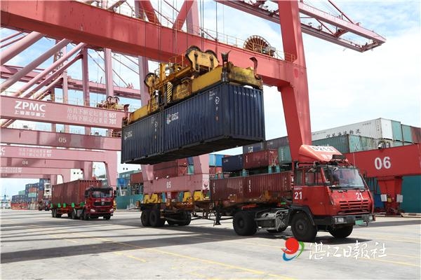 全力稳住经济基本盘 外贸进出口增速全省第3-1.jpg