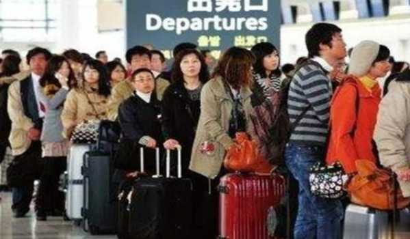 大批美籍华人返回中国，海关拦都拦不住！美方也无可奈何-2.jpg