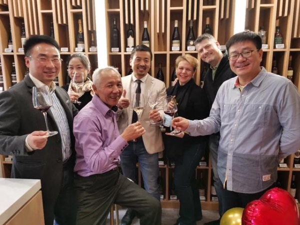 广东海关查获14瓶走私木桐葡萄酒 | 酒界新闻-7.jpg