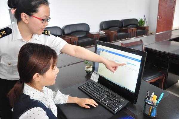 郑州海关交“成绩单”：2020年河南进出口总值6654.8亿元 创历史新高-2.jpg