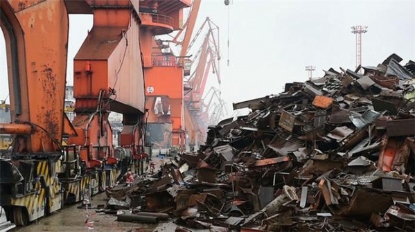 再生钢铁原料进口出新规允许进口 上海海关服务全国首单入境-1.jpg