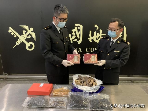 海关来解答 | 这镯子不行、这礼盒也不行，带这些“年货”进出境会被查扣-4.jpg