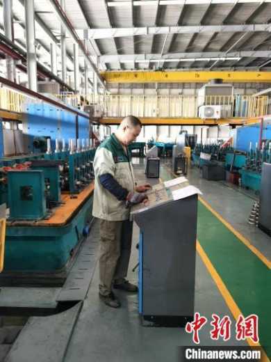 生意火爆 广州企业春节赶制进出口智慧“笼”-2.jpg