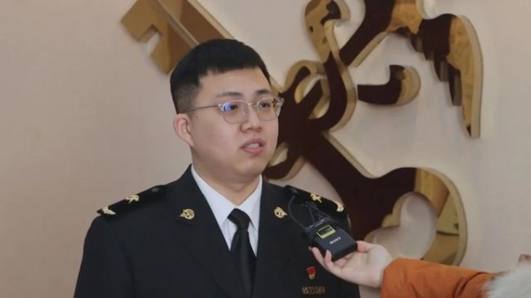 鲅鱼圈海关实招助力就地温暖过佳节-2.jpg