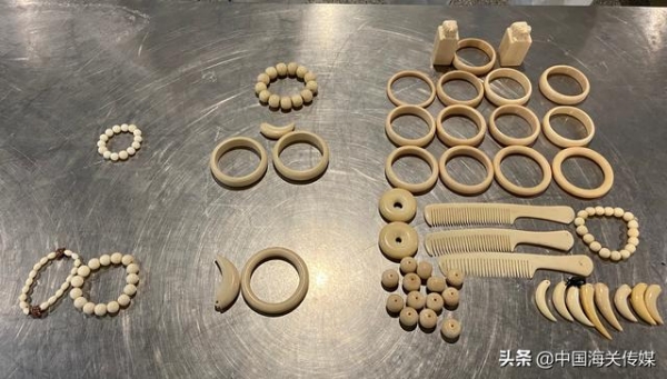 海关来解答 | 申报“塑料装饰品”被查扣，其实是因为？-1.jpg