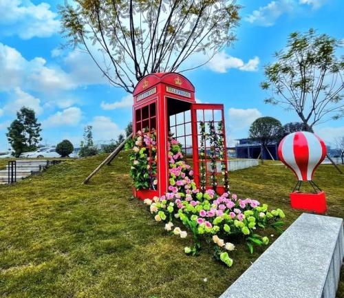 打造重庆旅游新名片 来两江新区逛重庆保税体验旅游景区-3.jpg