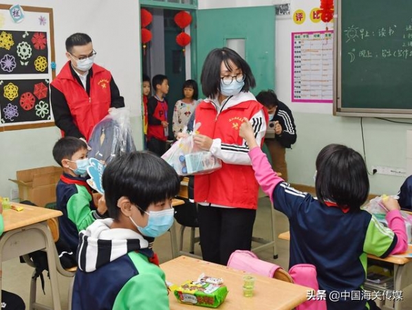 湛江海关：弘扬雷锋精神 迎接建党百年-5.jpg