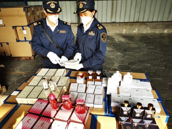 全面加强知识产权海关保护！广州海关启动“龙腾行动2021”-2.jpg