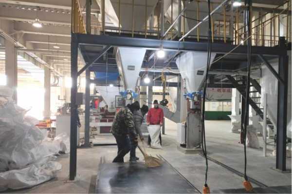 兰州新区综合保税区企业全部复工复产-2.jpg
