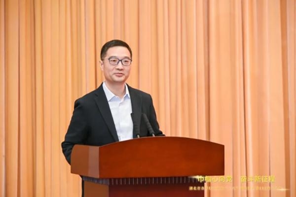 进出口银行副行长宁咏已任湖北省政府党组成员-1.jpg