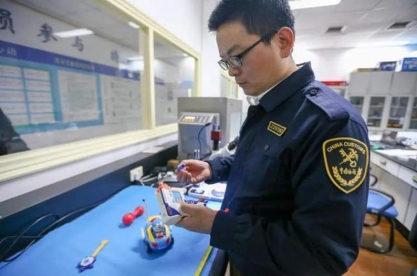 进口汽车、婴童消费品、涂料安全情况怎么样？上海海关用数据说话→-1.jpg