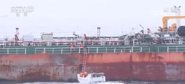 打击成品油走私 海关开展“东海利剑”行动-1.jpg