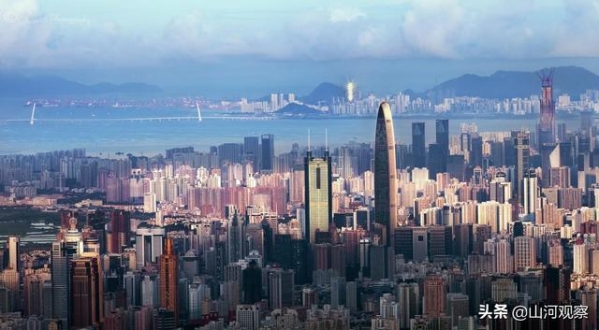 最新外贸出口额前五名省份数据表现，浙江追赶江苏，山东增速最快-1.jpg