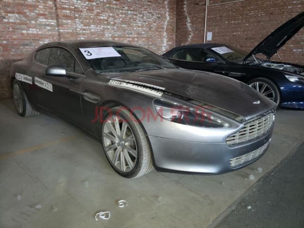 115辆车被拍卖，奔驰S63只有32万，曾是海关没收的车-5.jpg