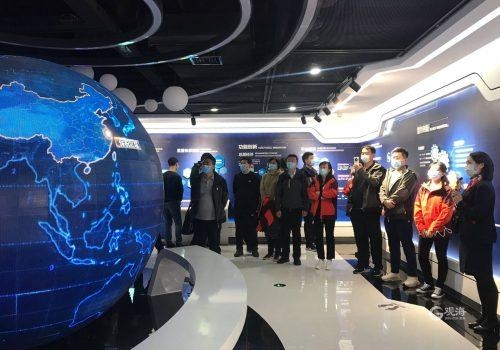 风从海上来 | 第三批赴上海专业实训队赴外高桥保税区参观-7.jpg