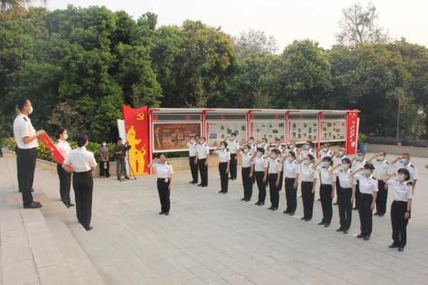 赓续红色基因 汇聚奋进力量——昆明海关组织开展“祭英烈、学党史、悟思想”活动-3.jpg
