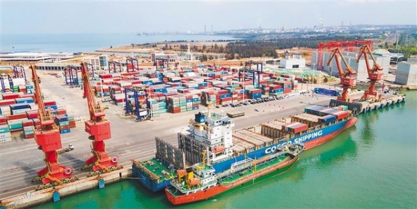 海南自贸港内外贸同船运输船舶加注保税油政策落地-1.jpg