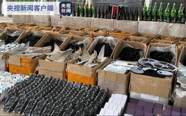 香港海关检获3100万港元走私货，首次检获虚拟货币“挖矿机显示卡”-2.jpg