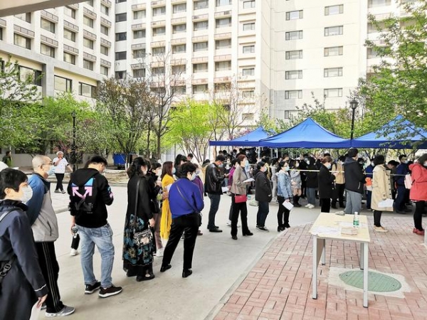 织牢疫苗接种防护网 社区办为居民提供“全程式服务”-3.jpg