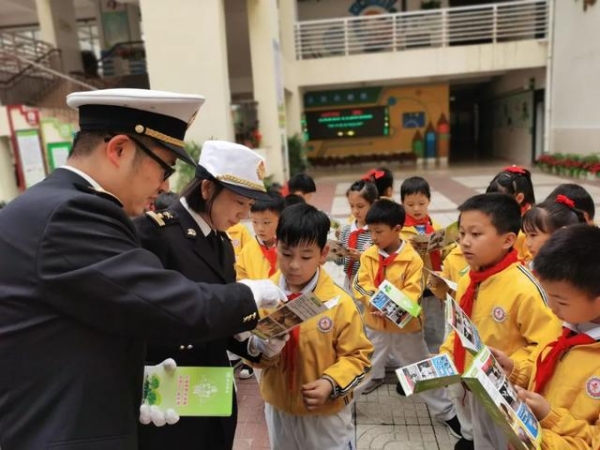 国门生物安全一起守护-14.jpg